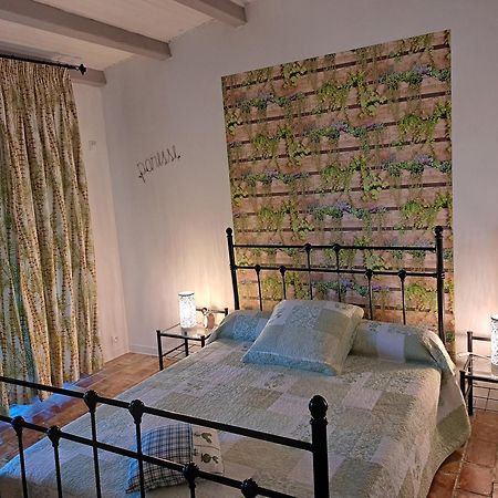 Bed and Breakfast Lou Pin dou Papet à Roquevaire Extérieur photo