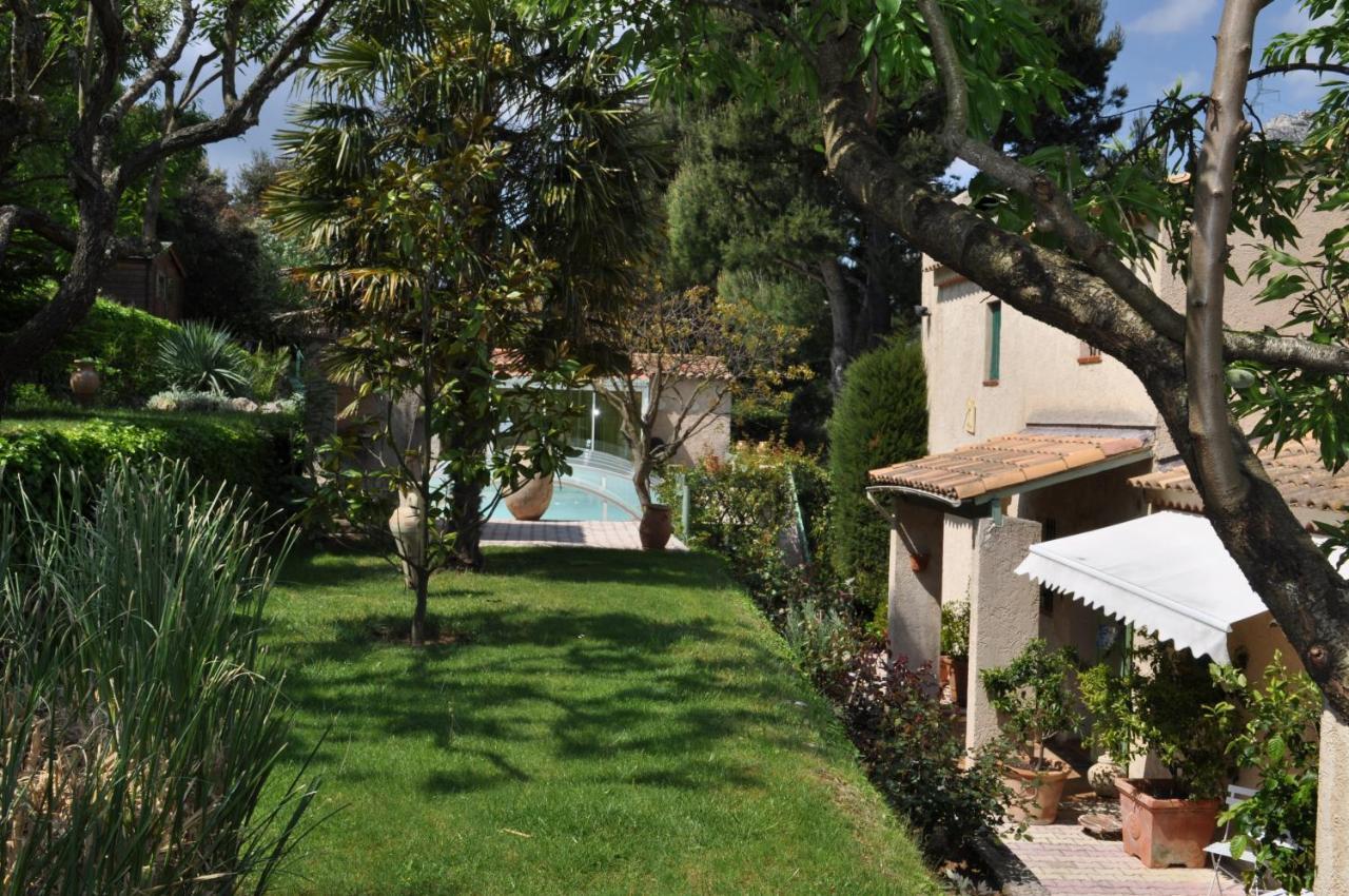 Bed and Breakfast Lou Pin dou Papet à Roquevaire Chambre photo